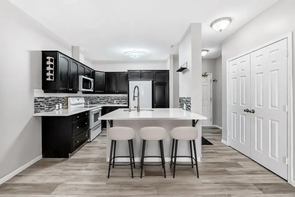 14645 6 Street SW Calgary AB T2Y 3S1