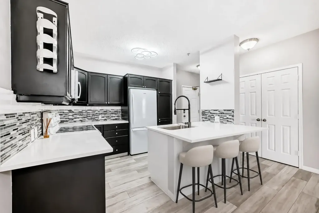 14645 6 Street SW Calgary AB T2Y 3S1