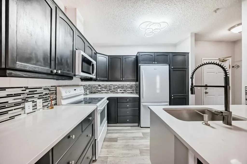 14645 6 Street SW Calgary AB T2Y 3S1