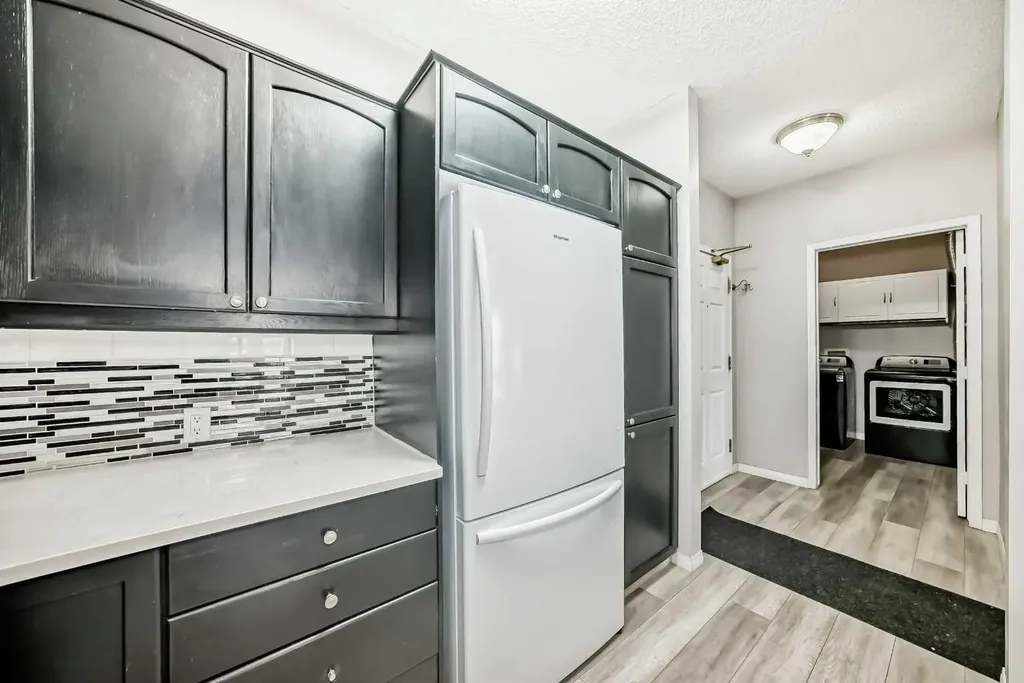 14645 6 Street SW Calgary AB T2Y 3S1