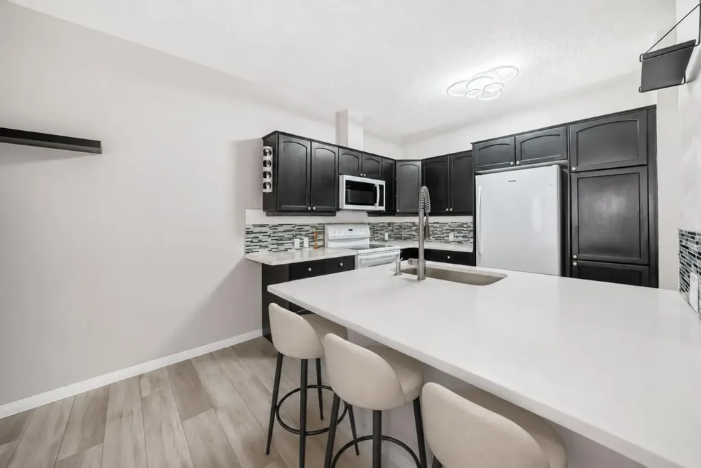 14645 6 Street SW Calgary AB T2Y 3S1