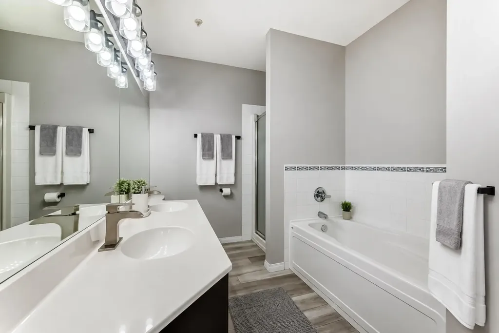14645 6 Street SW Calgary AB T2Y 3S1