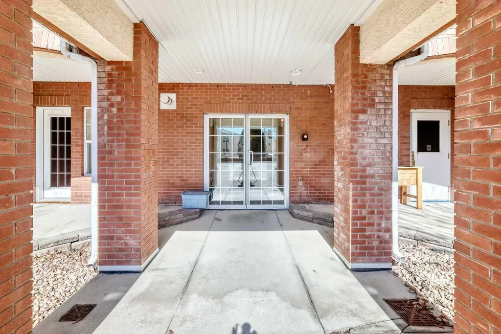 14645 6 Street SW Calgary AB T2Y 3S1