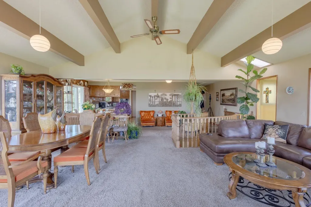 14 Nagway Court Rural Rocky View County AB T3R1A1