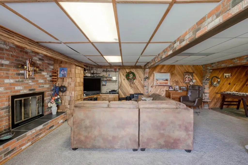 14 Nagway Court Rural Rocky View County AB T3R1A1