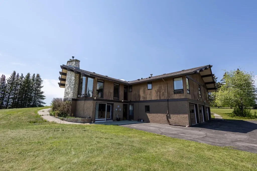 14 Nagway Court Rural Rocky View County AB T3R1A1