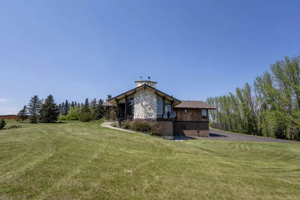 14 Nagway Court Rural Rocky View County AB T3R1A1