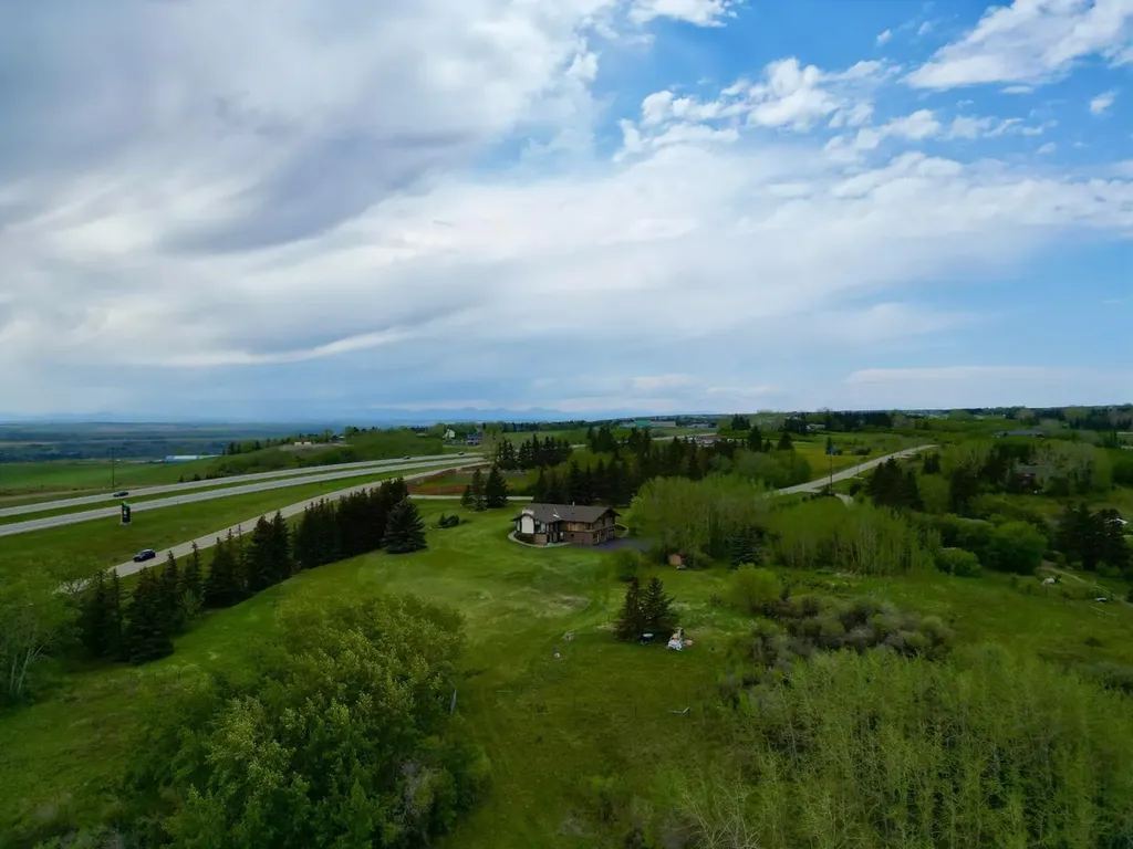 14 Nagway Court Rural Rocky View County AB T3R1A1