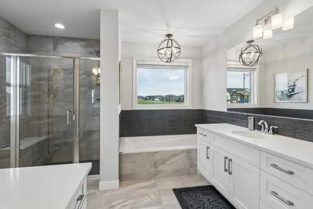 4 Highwood Drive Okotoks AB T1S5S3