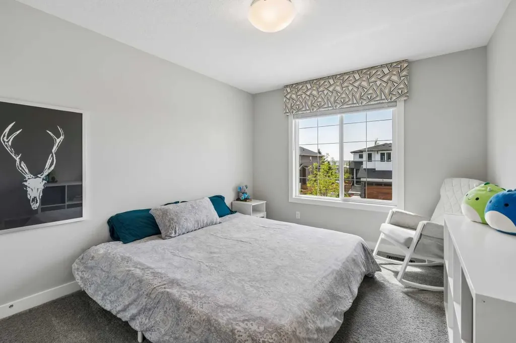 4 Highwood Drive Okotoks AB T1S5S3