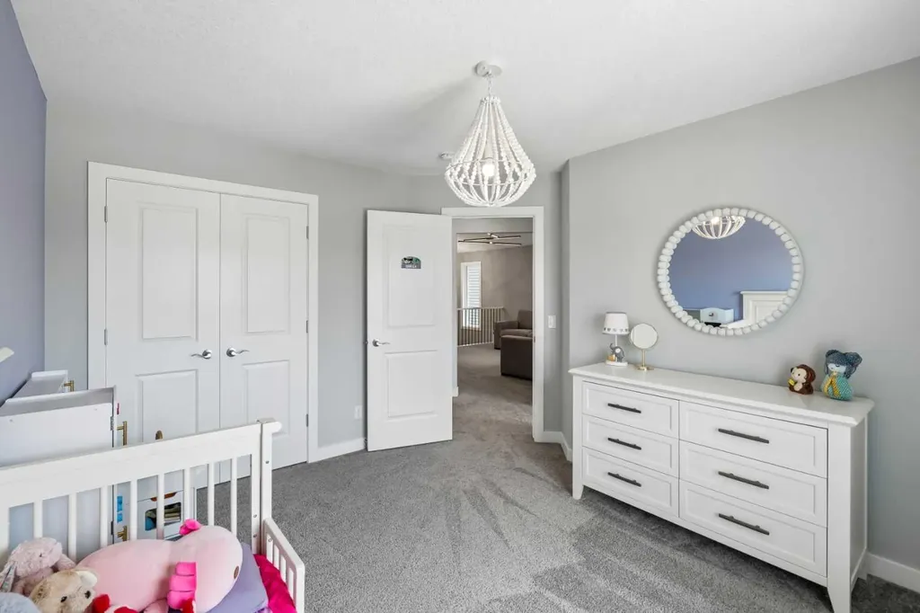 4 Highwood Drive Okotoks AB T1S5S3