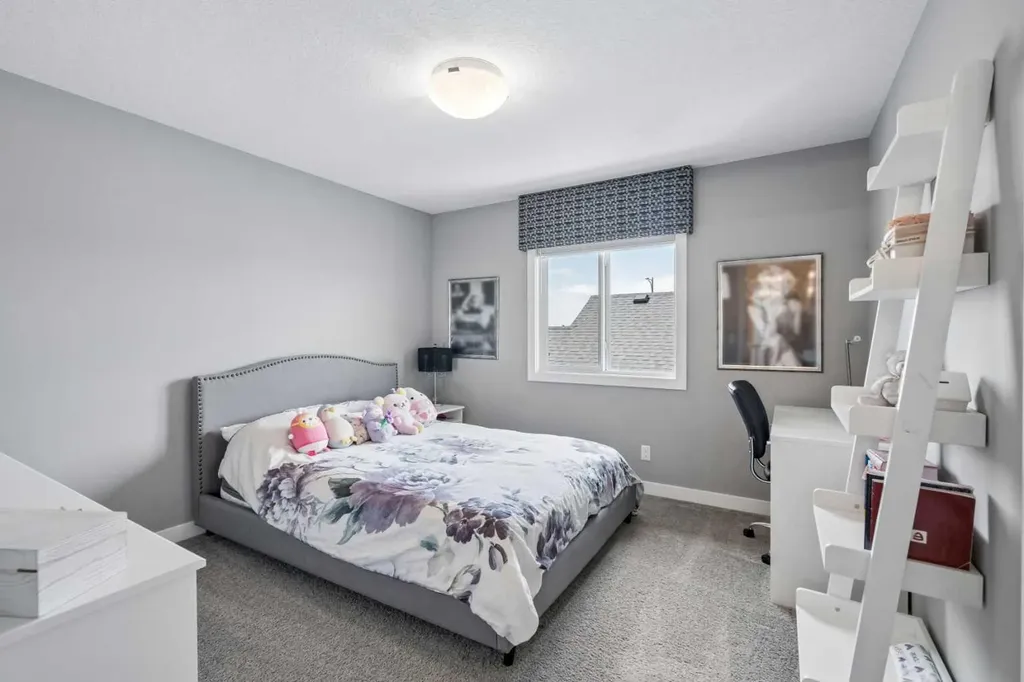 4 Highwood Drive Okotoks AB T1S5S3