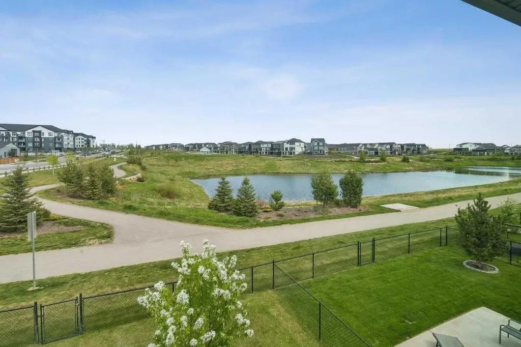 4 Highwood Drive Okotoks AB T1S5S3