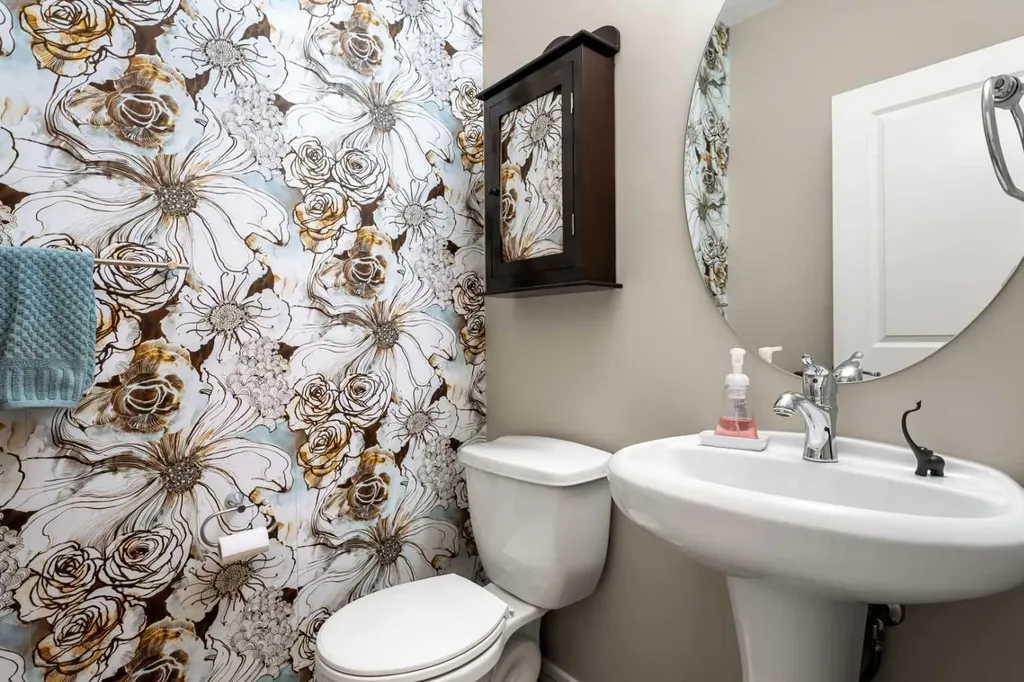 6 Chaparral Valley Square SE Calgary AB T2X 0P7