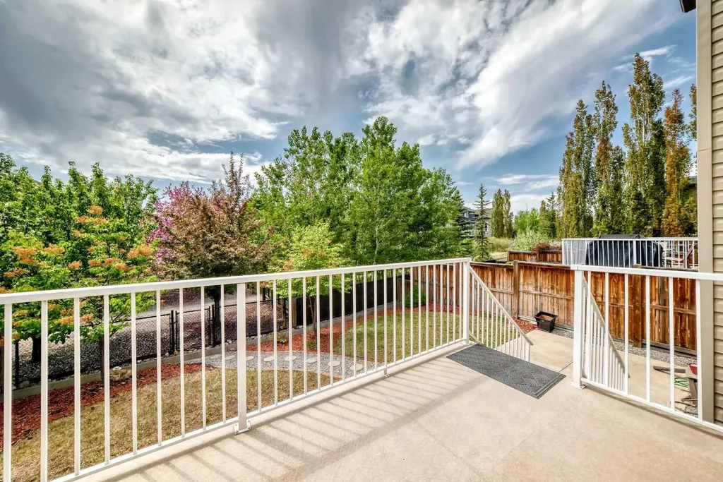 75 Silverado Bank Gardens SW Calgary AB T2X 0K9
