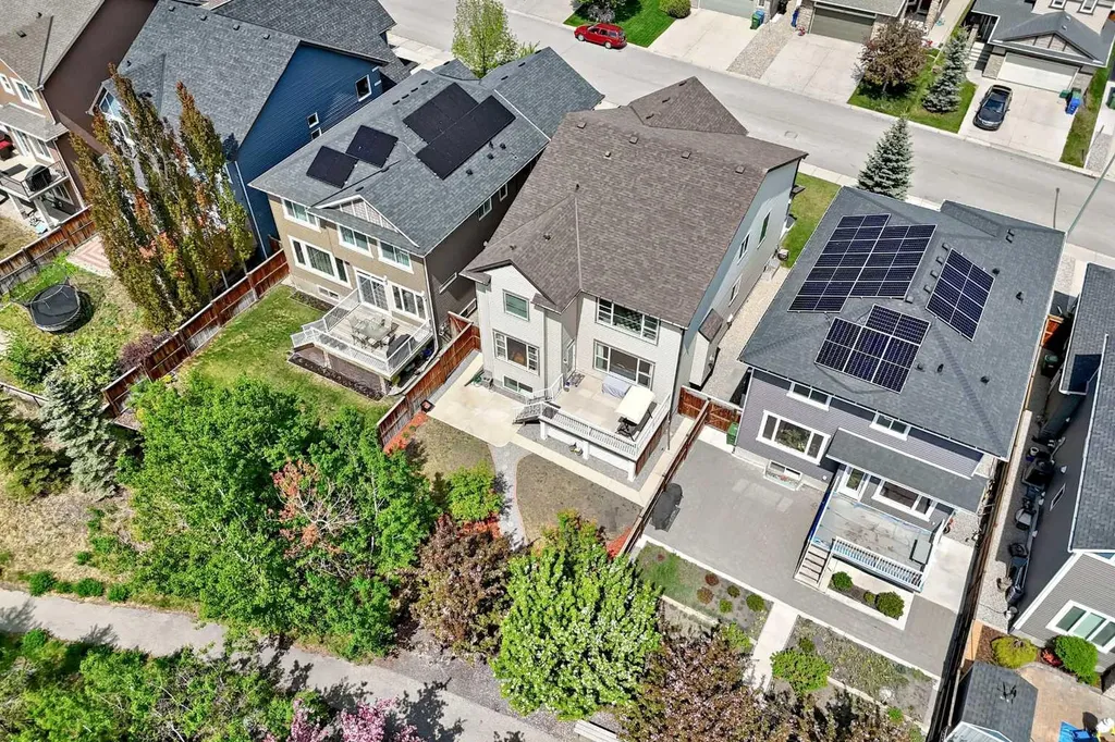75 Silverado Bank Gardens SW Calgary AB T2X 0K9