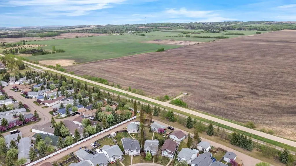 45 Durand Crescent Red Deer AB T4R 3A7