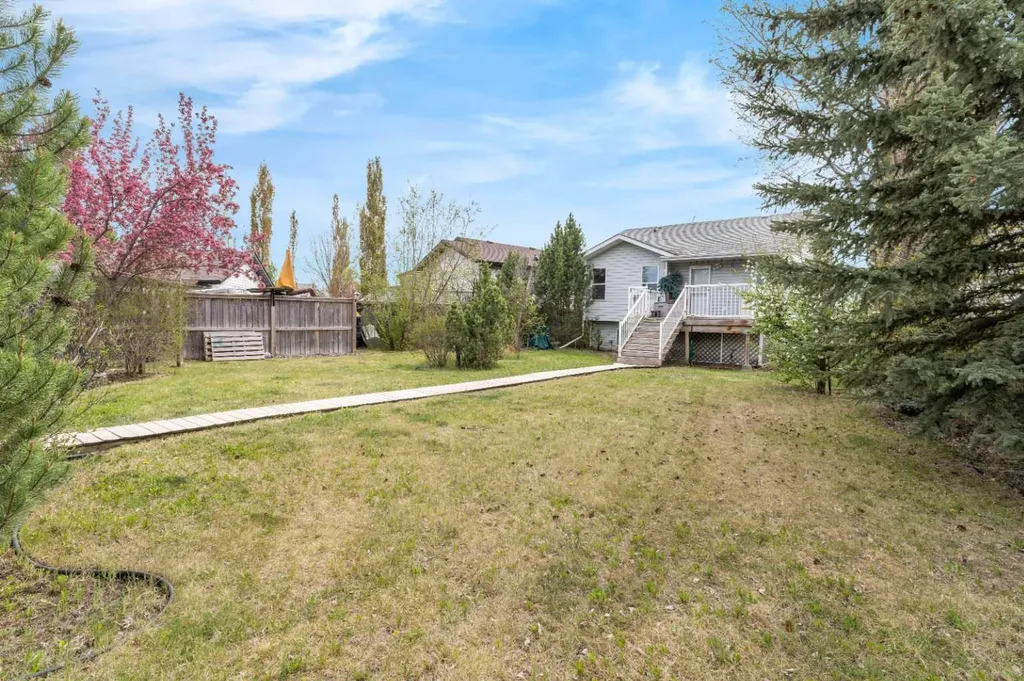 45 Durand Crescent Red Deer AB T4R 3A7