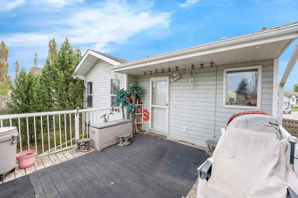 45 Durand Crescent Red Deer AB T4R 3A7