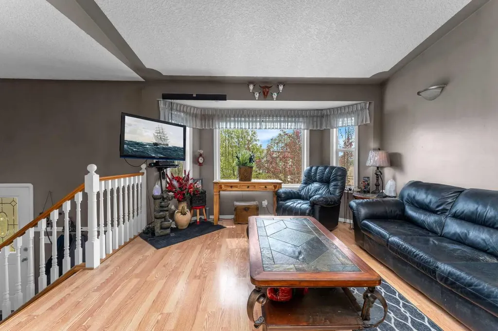 45 Durand Crescent Red Deer AB T4R 3A7