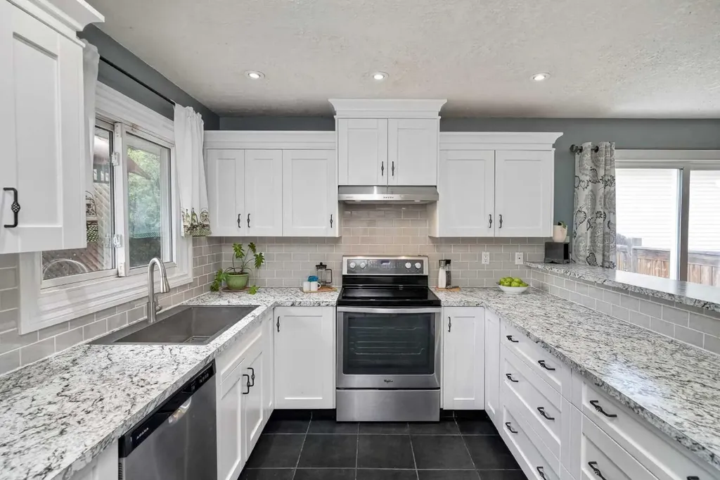 76 Marquis Place SE Airdrie AB T4A 1Z1
