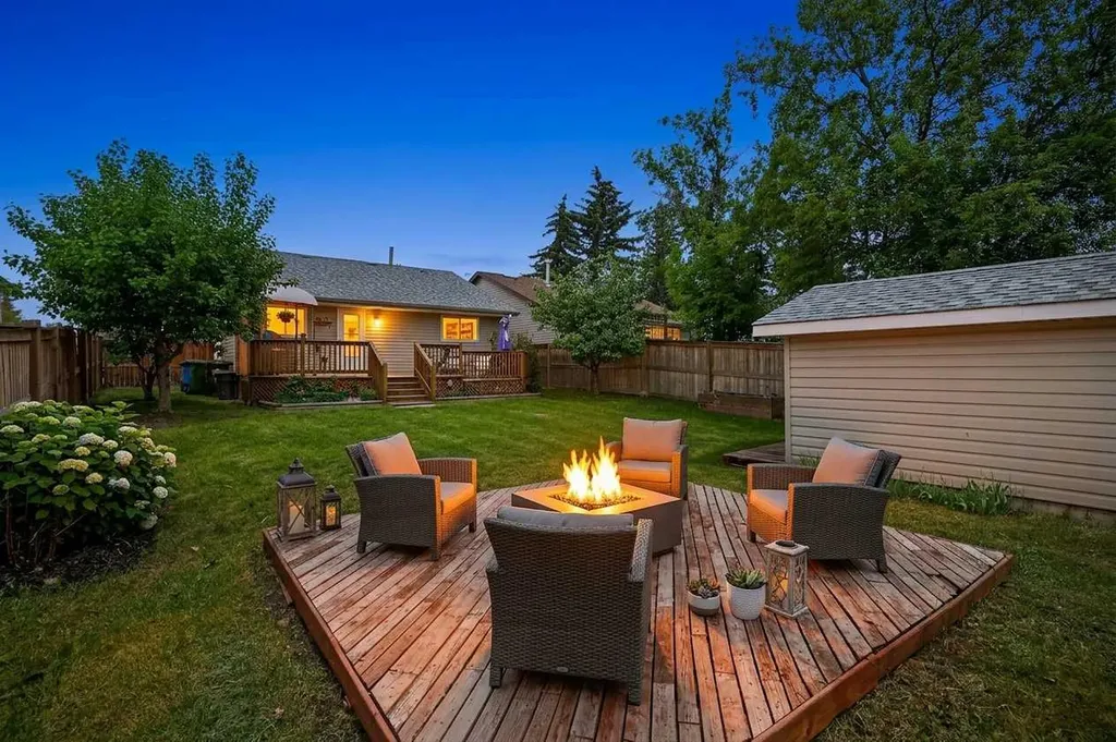 76 Marquis Place SE Airdrie AB T4A 1Z1