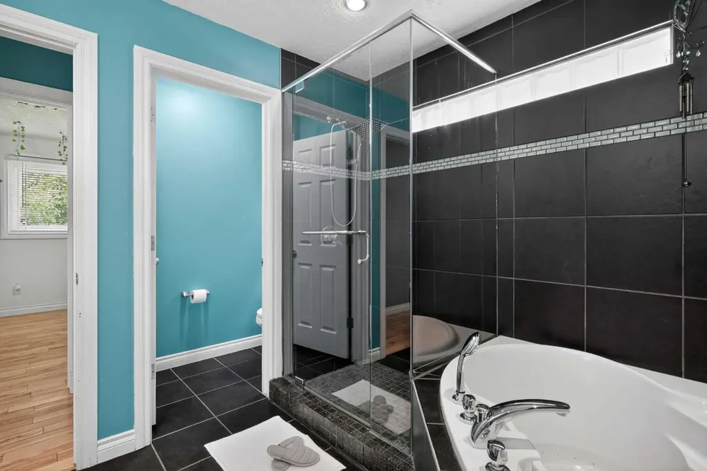 76 Marquis Place SE Airdrie AB T4A 1Z1