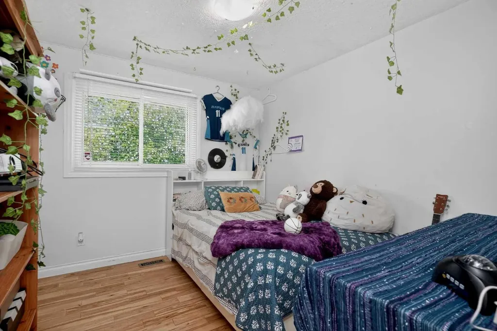 76 Marquis Place SE Airdrie AB T4A 1Z1