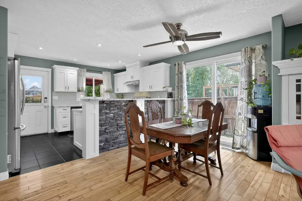 76 Marquis Place SE Airdrie AB T4A 1Z1
