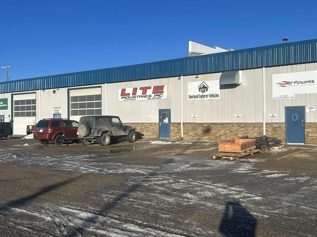 8319 Chiles Industrial Avenue Red Deer AB T4P 2V5