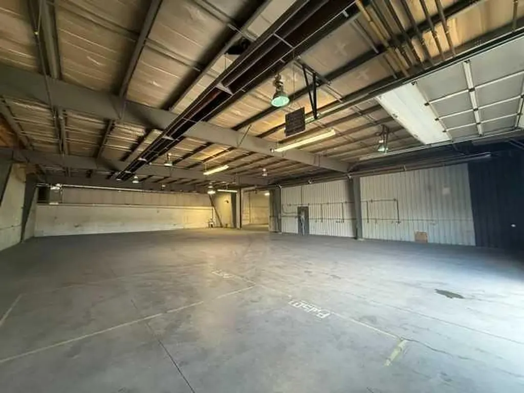 8319 Chiles Industrial Avenue Red Deer AB T4P 2V5
