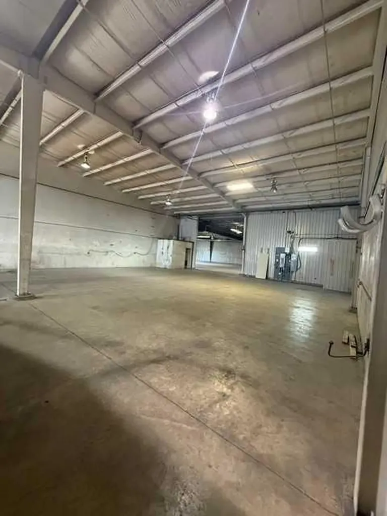 8319 Chiles Industrial Avenue Red Deer AB T4P 2V5