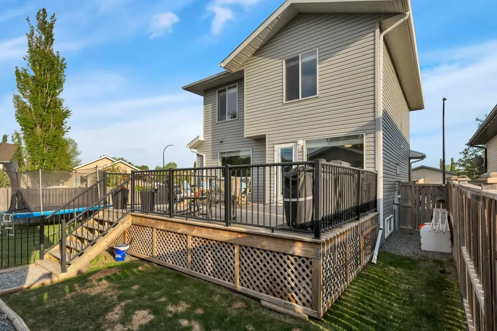 182 Kidd Close Red Deer AB T4P 3X6