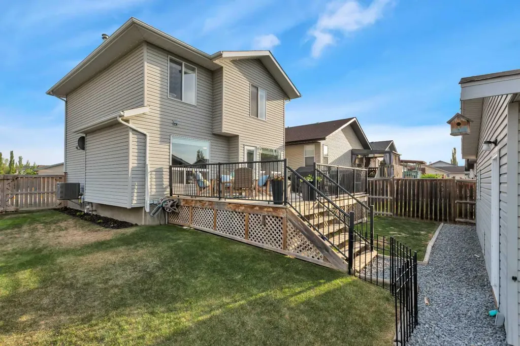 182 Kidd Close Red Deer AB T4P 3X6