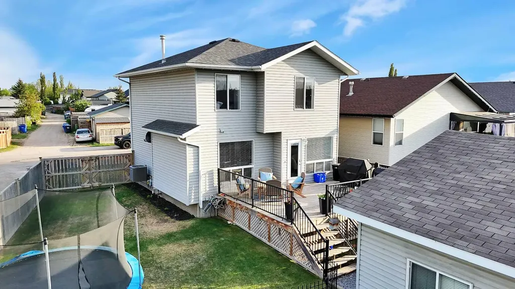 182 Kidd Close Red Deer AB T4P 3X6