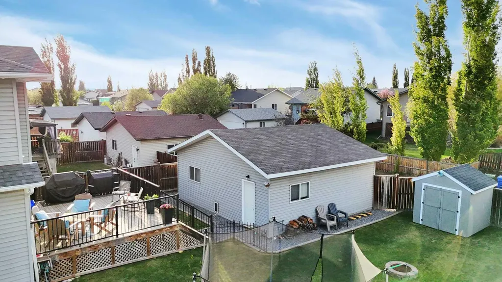 182 Kidd Close Red Deer AB T4P 3X6