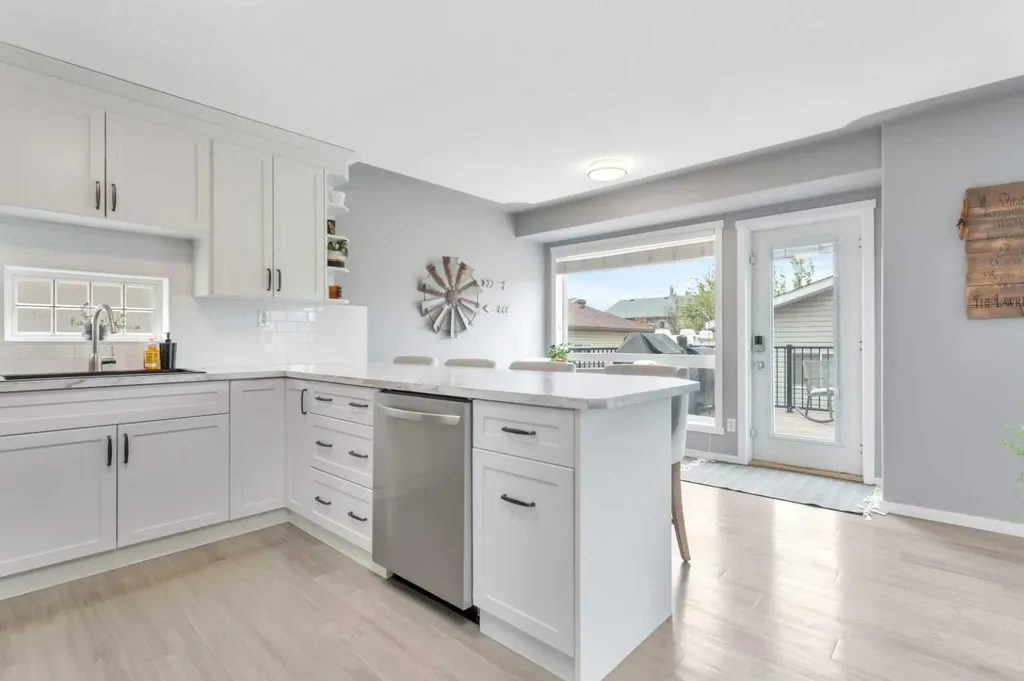 182 Kidd Close Red Deer AB T4P 3X6
