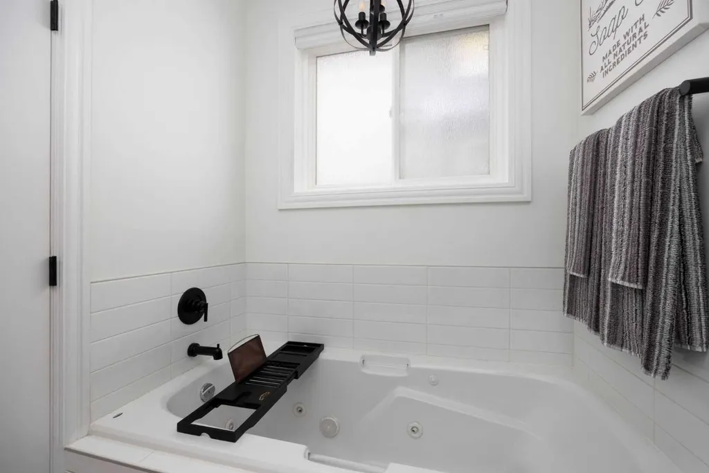 331 Falcon Drive Fort Mcmurray AB T9K0S2