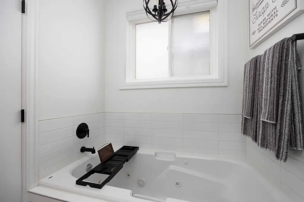 331 Falcon Drive Fort Mcmurray AB T9K0S2