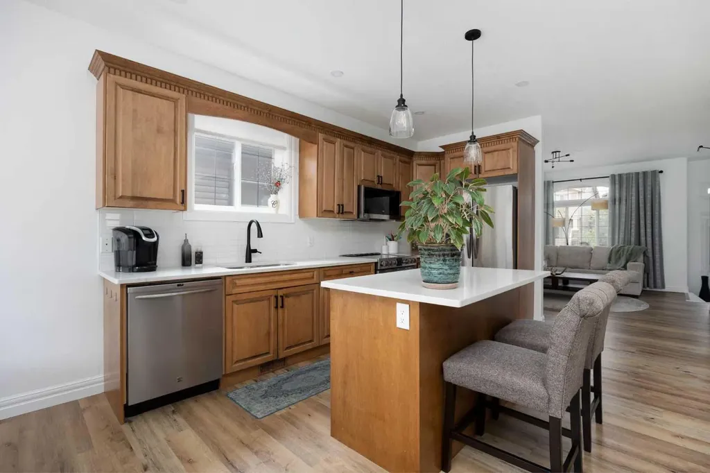 331 Falcon Drive Fort Mcmurray AB T9K0S2