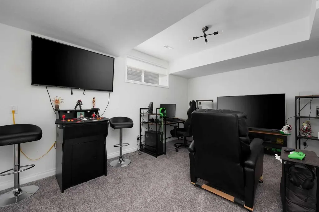 331 Falcon Drive Fort Mcmurray AB T9K0S2