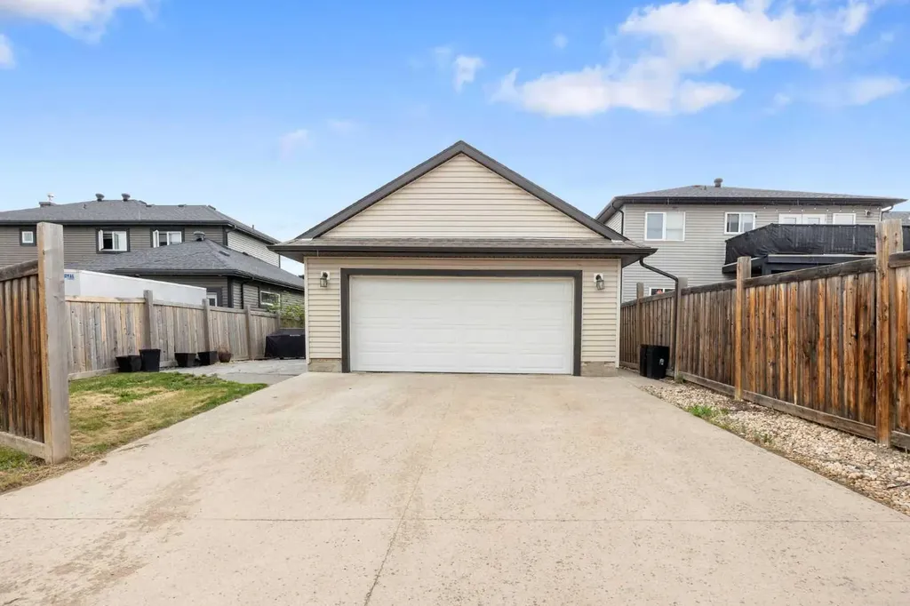 331 Falcon Drive Fort Mcmurray AB T9K0S2