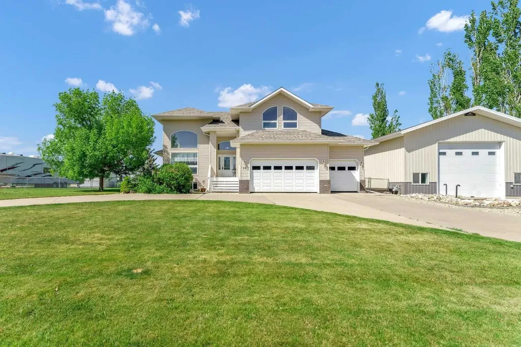 190014 12 Street W Rural Newell County Of AB T1R1C7