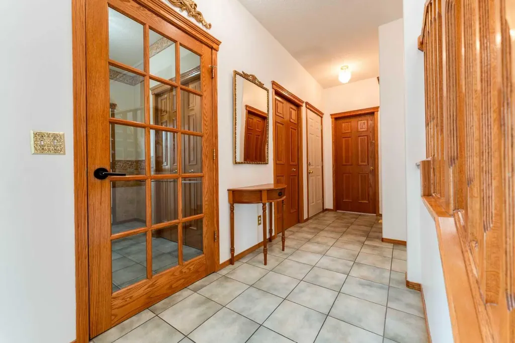 117 Evergreen Place SW Calgary AB T2Y 3K7