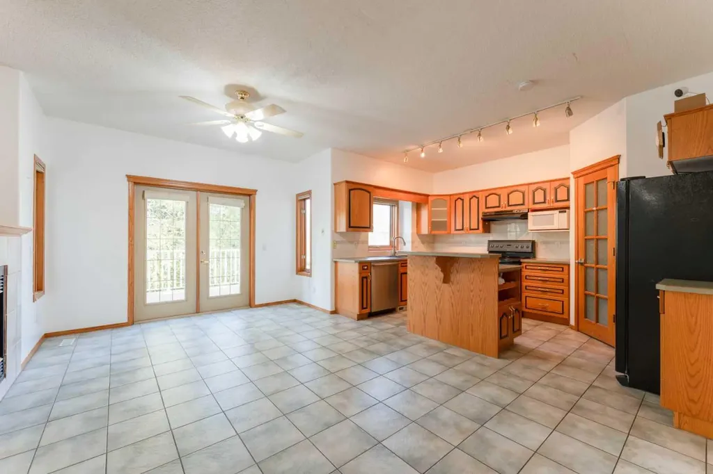 117 Evergreen Place SW Calgary AB T2Y 3K7