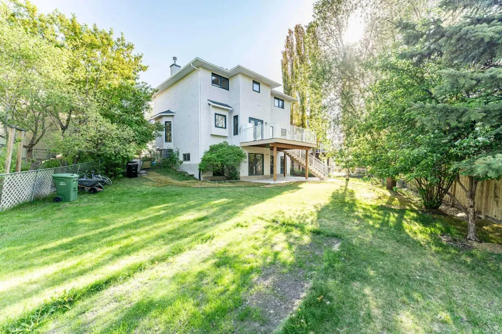 117 Evergreen Place SW Calgary AB T2Y 3K7