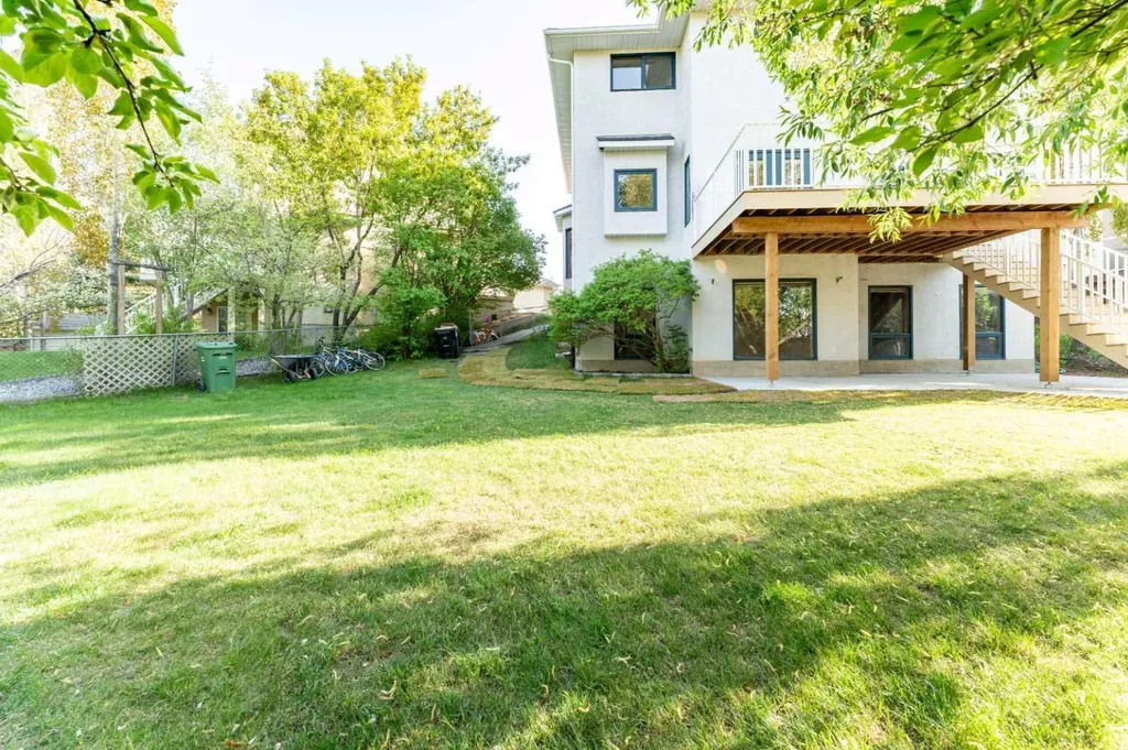 117 Evergreen Place SW Calgary AB T2Y 3K7