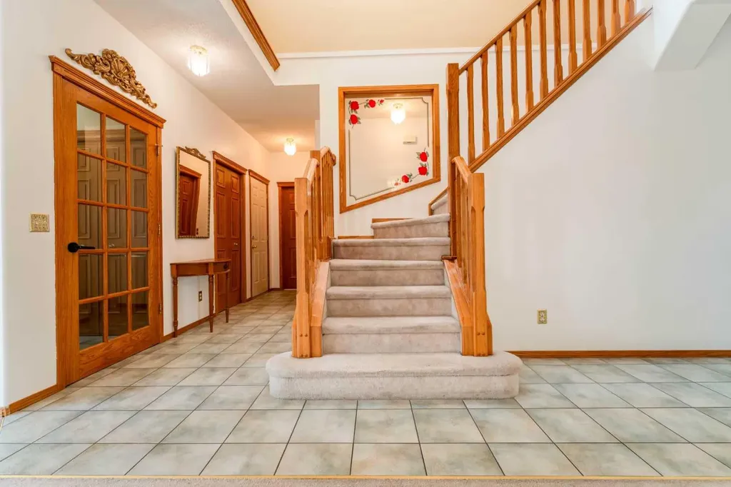 117 Evergreen Place SW Calgary AB T2Y 3K7