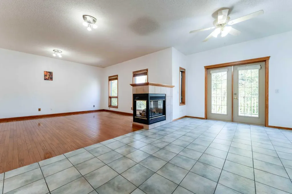 117 Evergreen Place SW Calgary AB T2Y 3K7