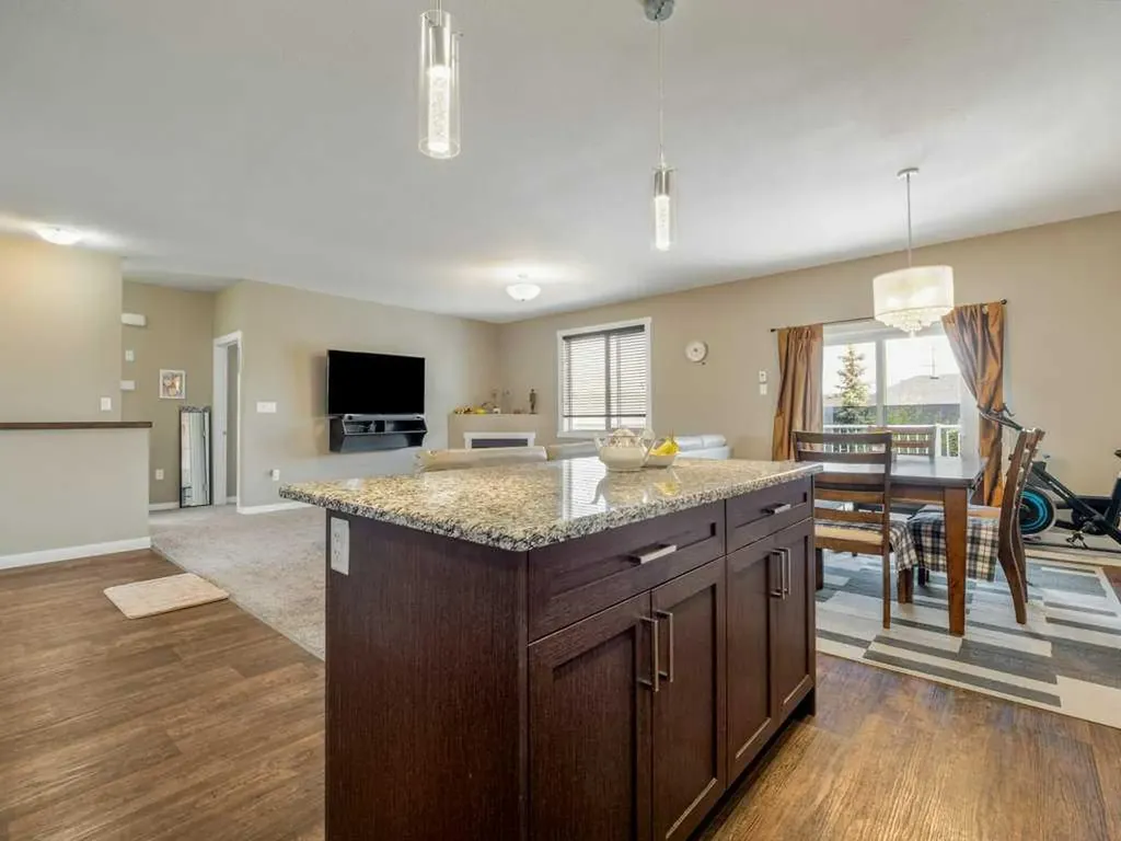 757 28 Street Fort Macleod AB T0L0Z0